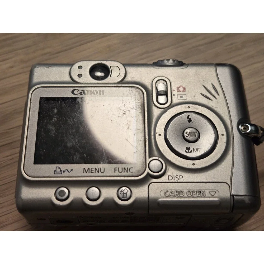 Canon PowerShot A520 Digital Camera 4.0MP Silver For PARTS ONLY